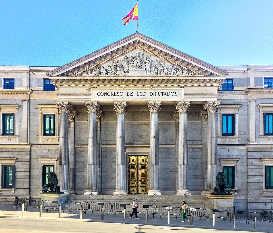 Congreso de los Diputados, por Julian David Perez Del Basto, vía Wikimedia Commons (CC BY-SA 4.0)