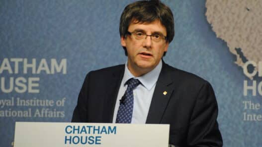 Carles Puigdemont durante una intervención en Chatham House, Londres, en 2016. Foto: Chatham House / Wikimedia Commons. CC BY 2.0.
